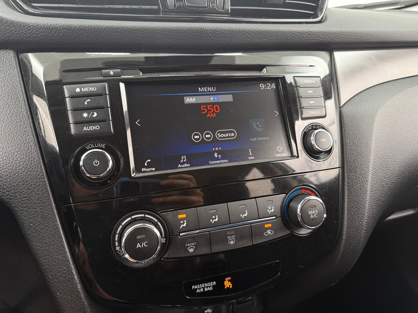 Thumbnail: 2021 Nissan Rogue Sport - 4