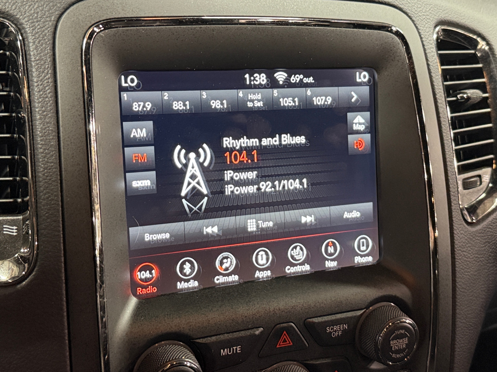 Thumbnail: 2019 Dodge Durango - 3