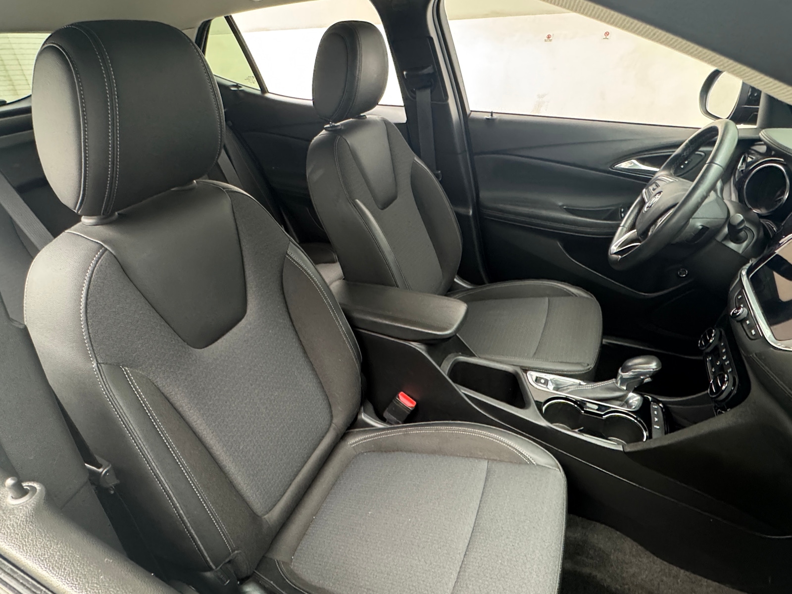 Thumbnail: 2020 Buick Encore GX - 2