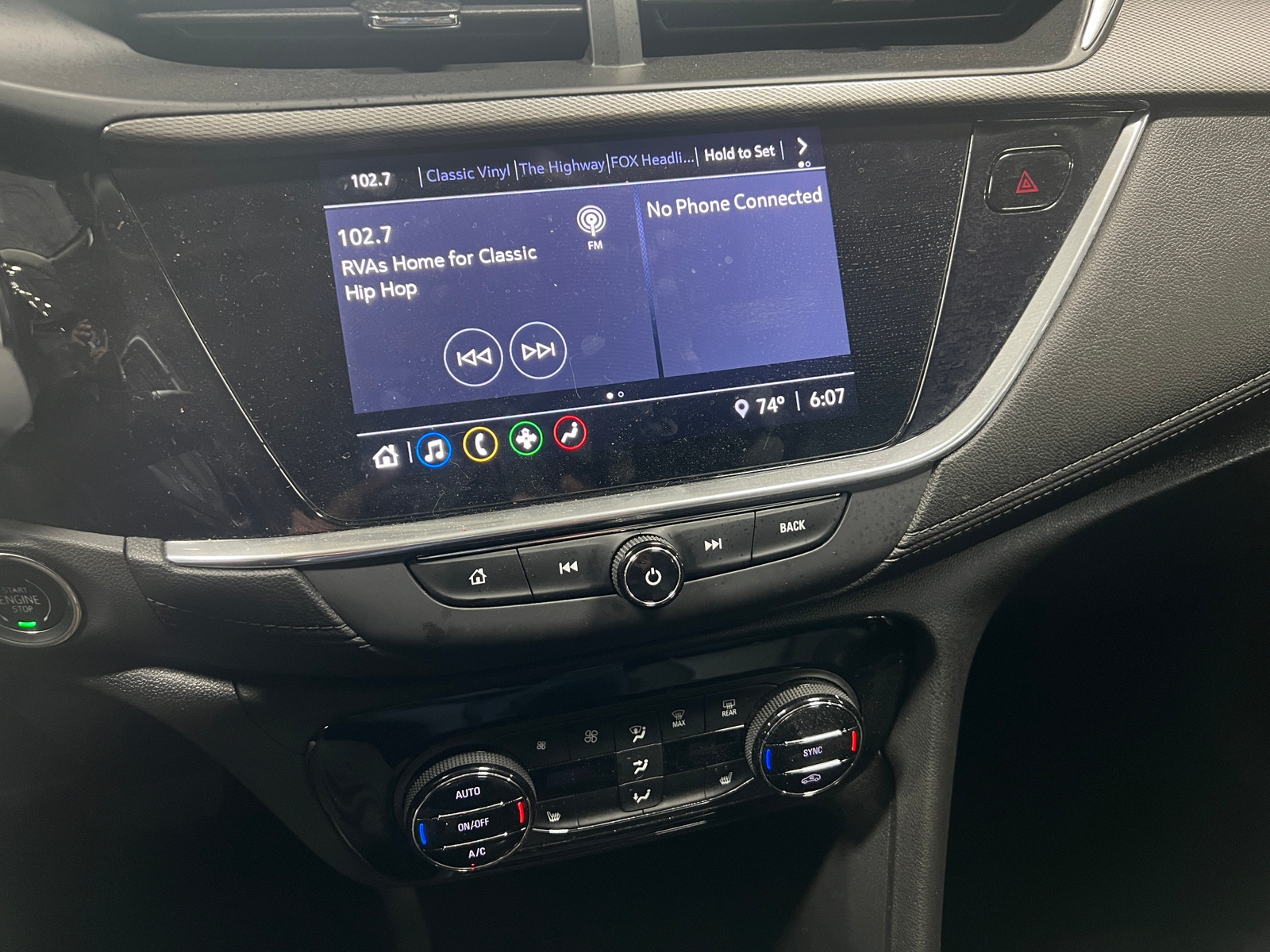Thumbnail: 2020 Buick Encore GX - 4