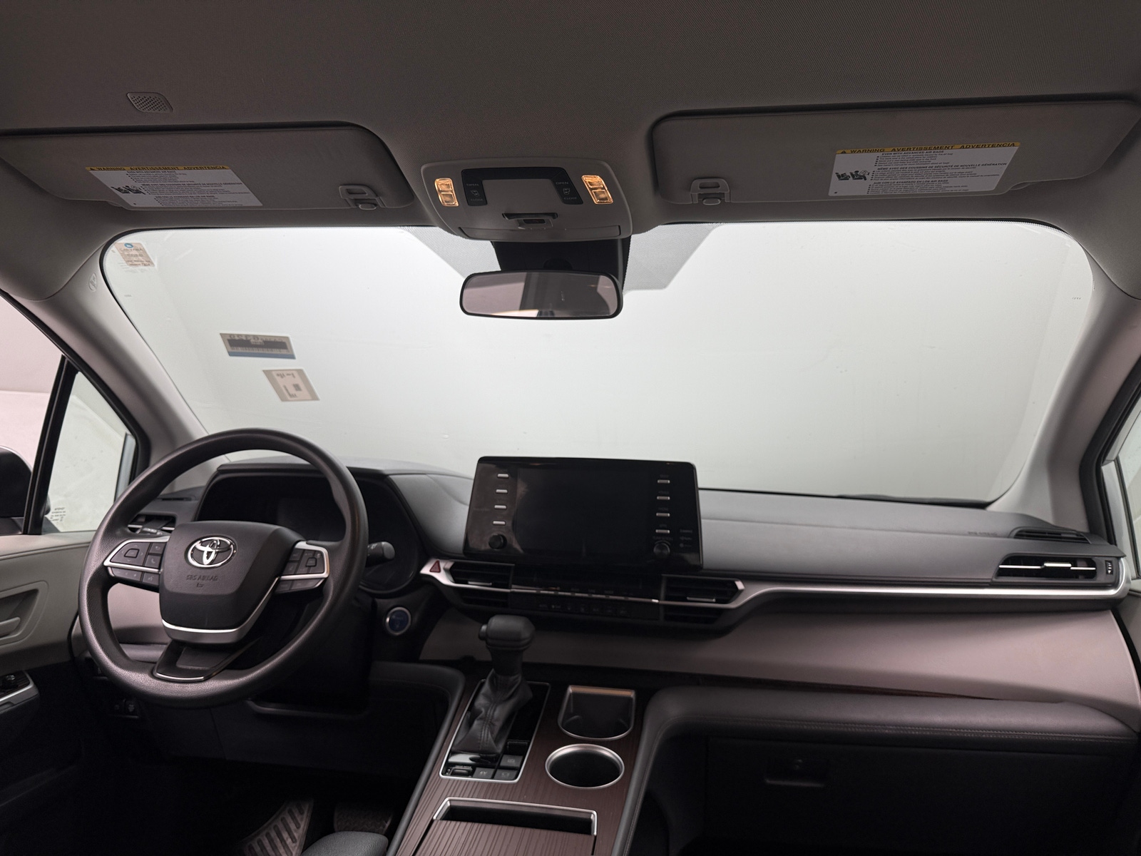 Thumbnail: 2021 Toyota Sienna - 3