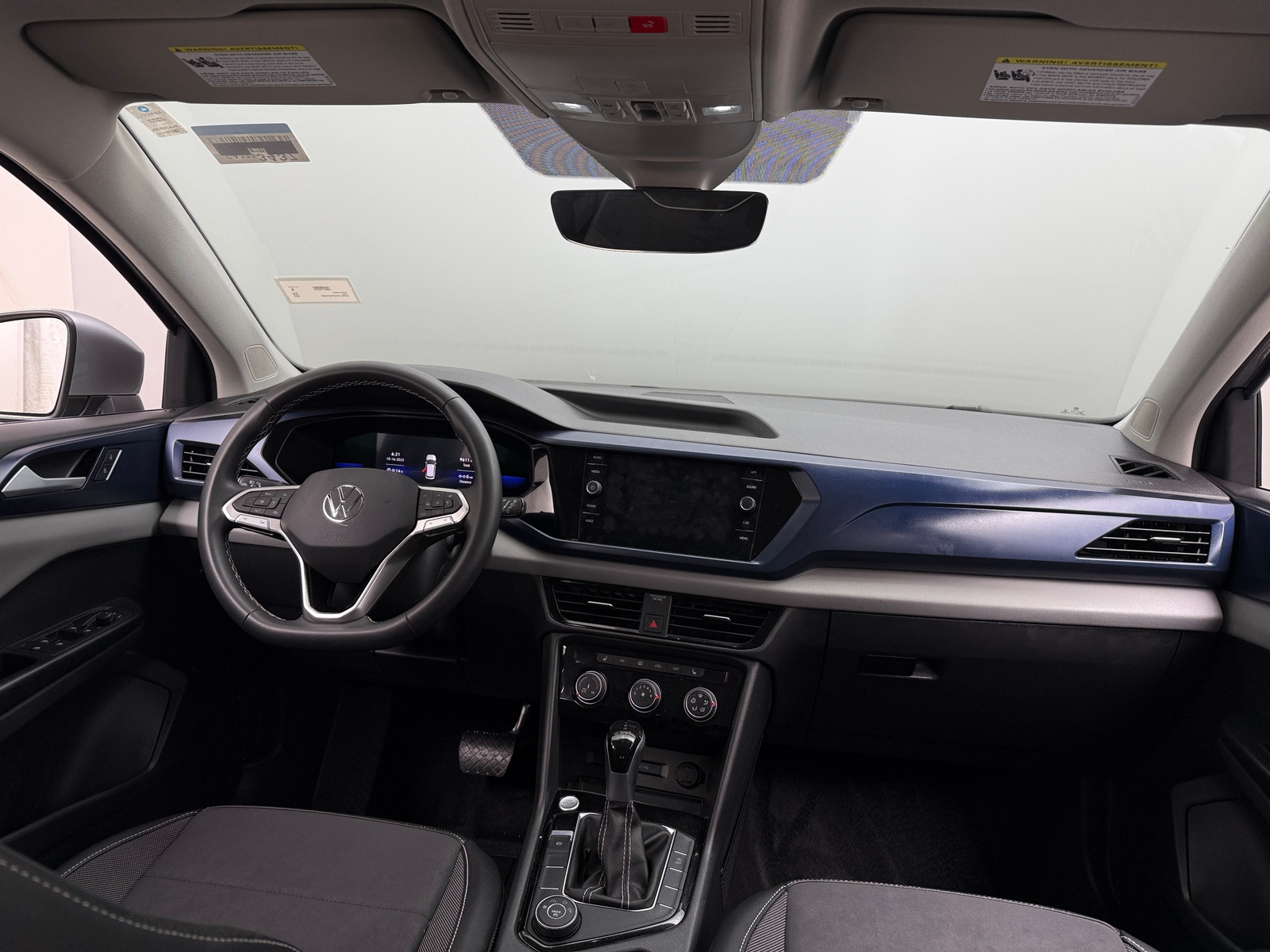 Thumbnail: 2023 Volkswagen Taos - 3
