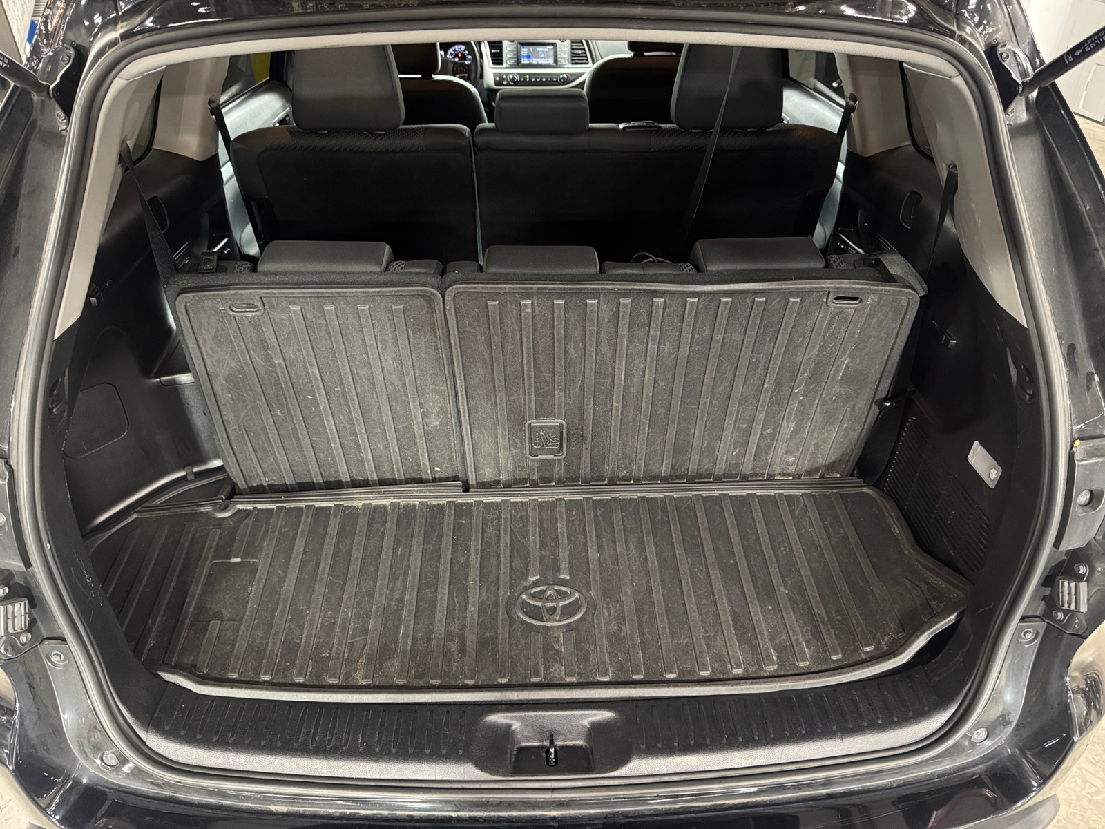 Thumbnail: 2019 Toyota Highlander - 7