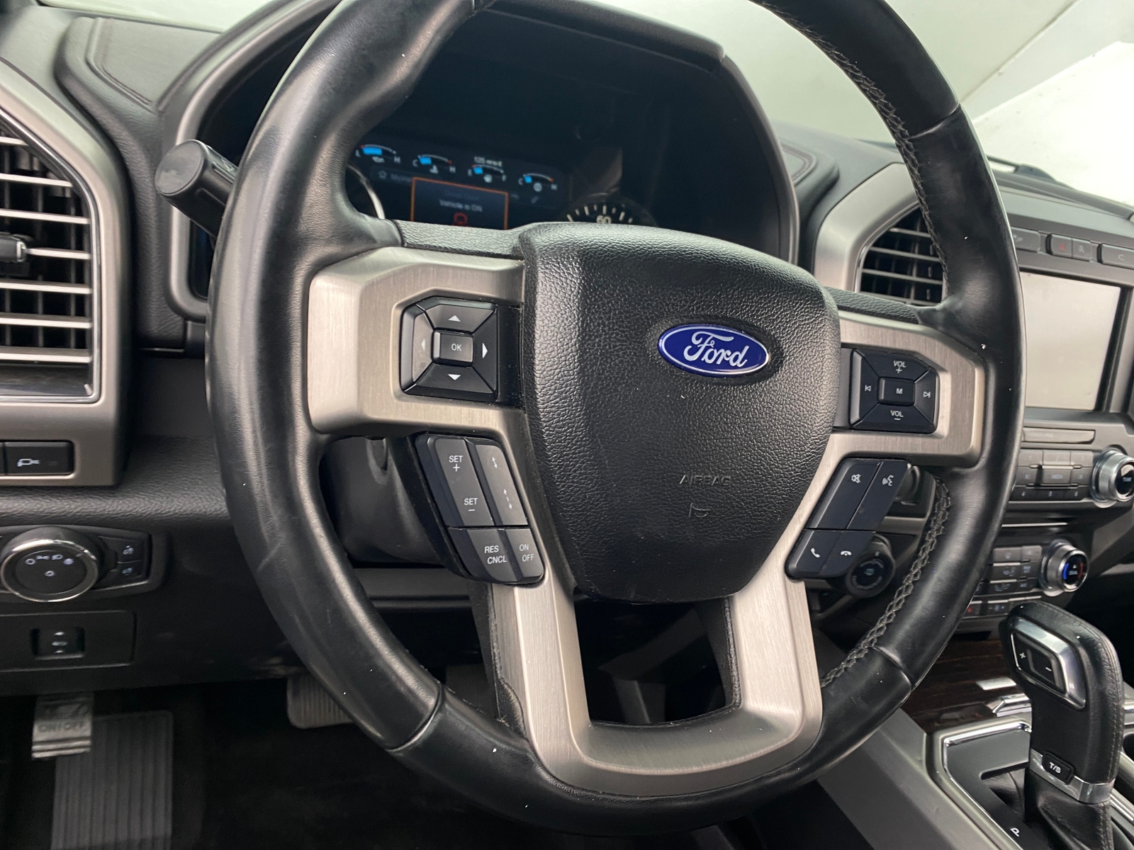 Thumbnail: 2017 Ford Econoline - 4