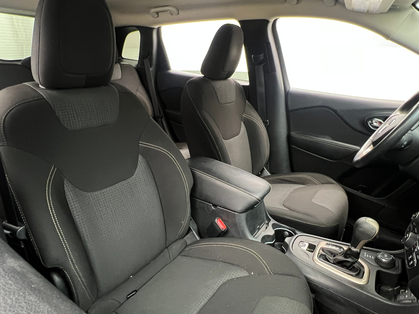 Thumbnail: 2016 Jeep Cherokee - 2