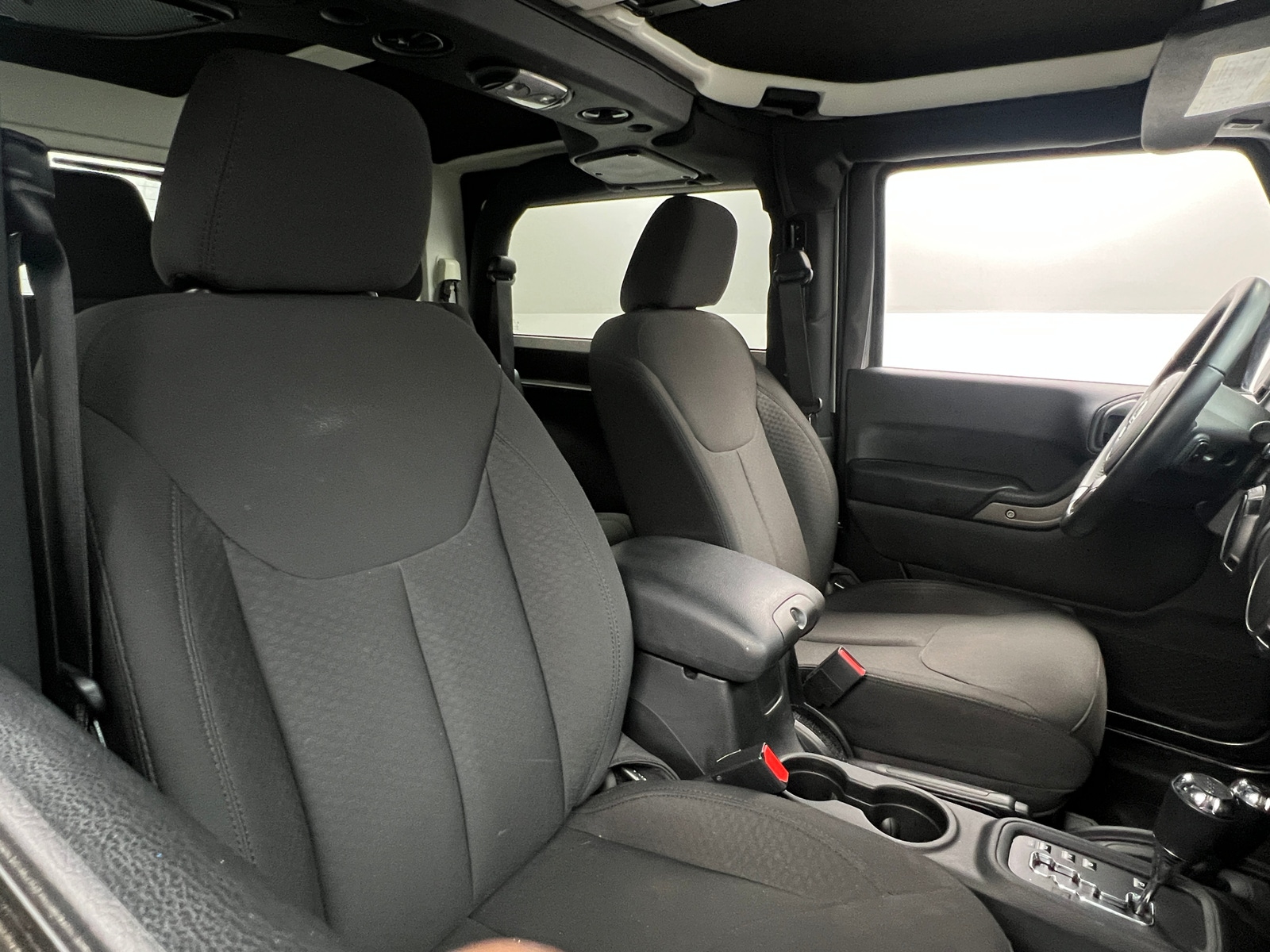 Thumbnail: 2016 Jeep Wrangler - 2