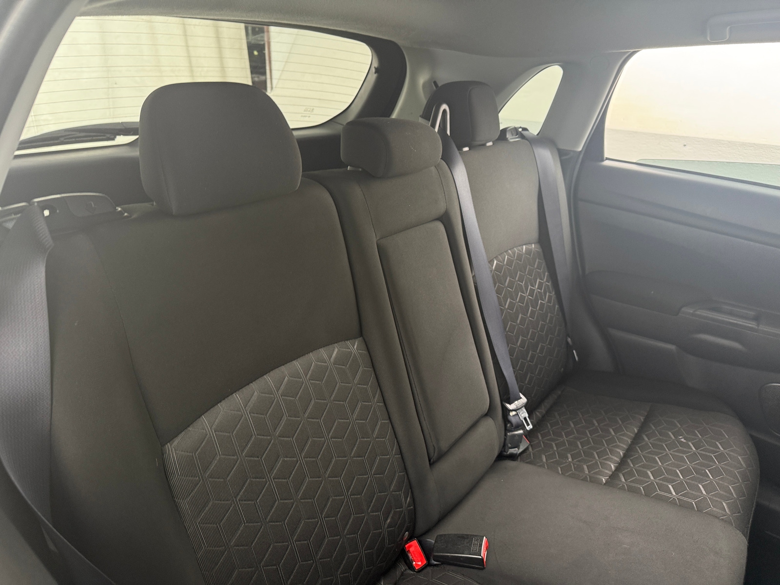 Thumbnail: 2023 Mitsubishi Outlander Sport - 6