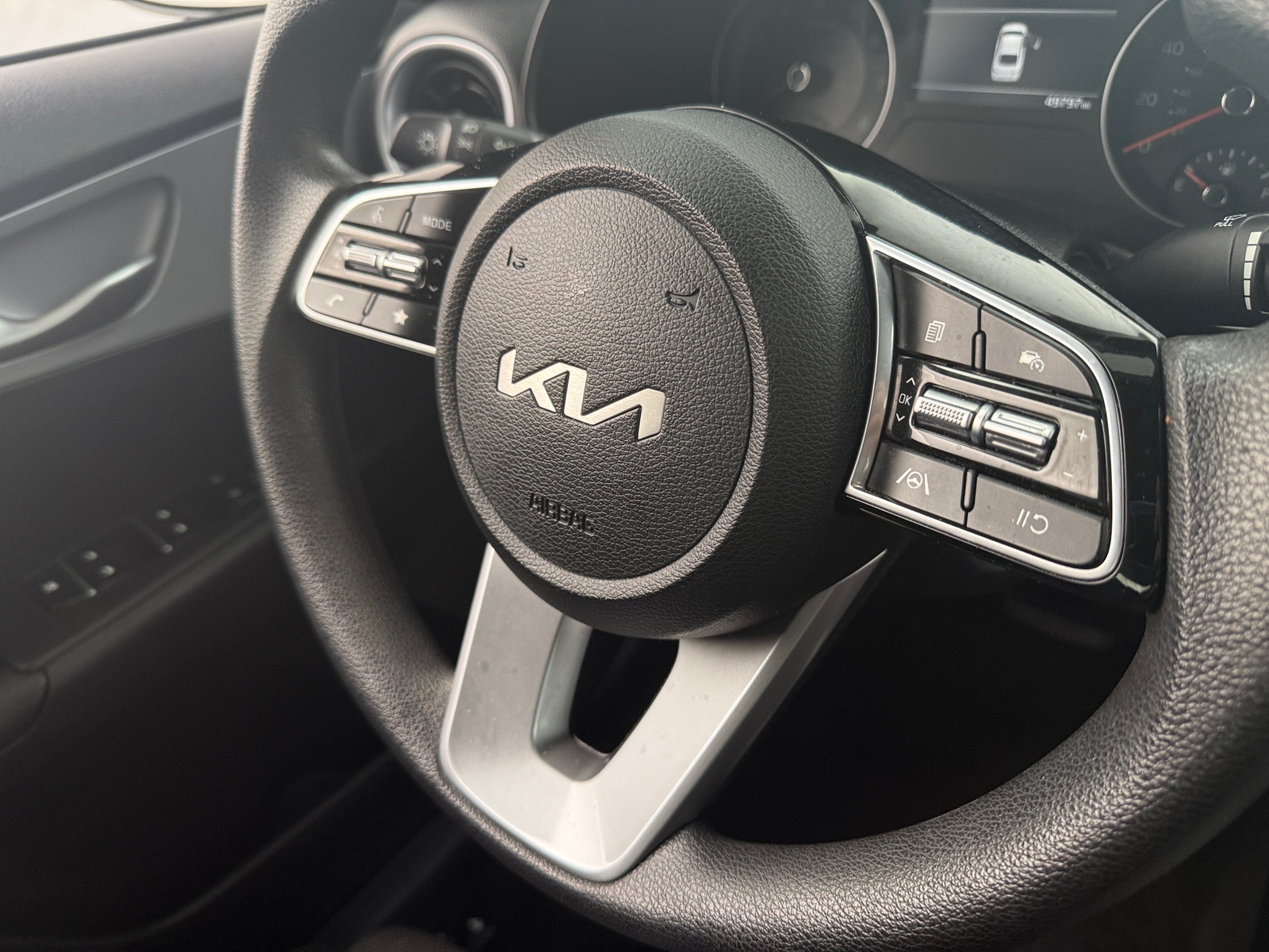 Thumbnail: 2024 Kia Forte - 5