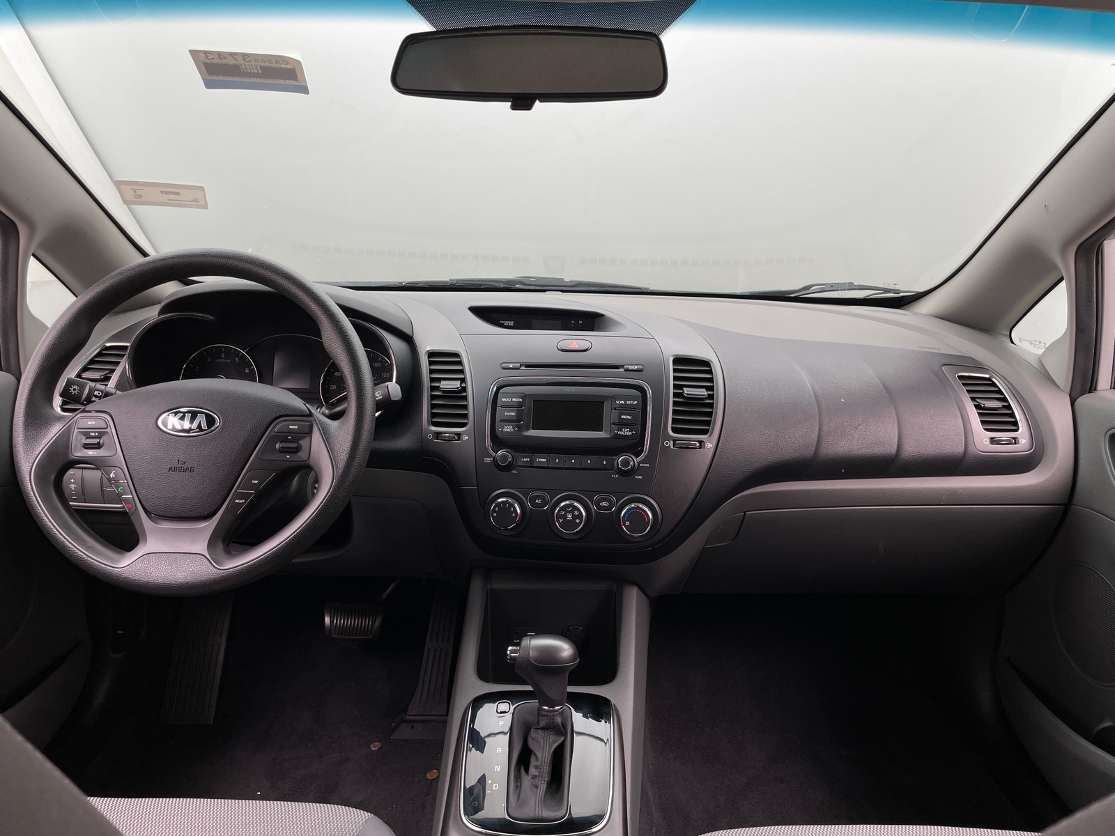 Thumbnail: 2017 Kia Forte - 3