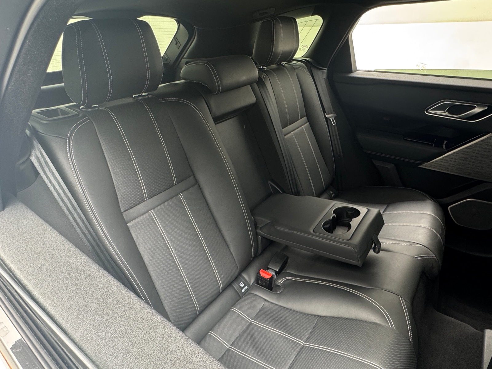 Thumbnail: 2021 Land Rover Range Rover Velar - 5