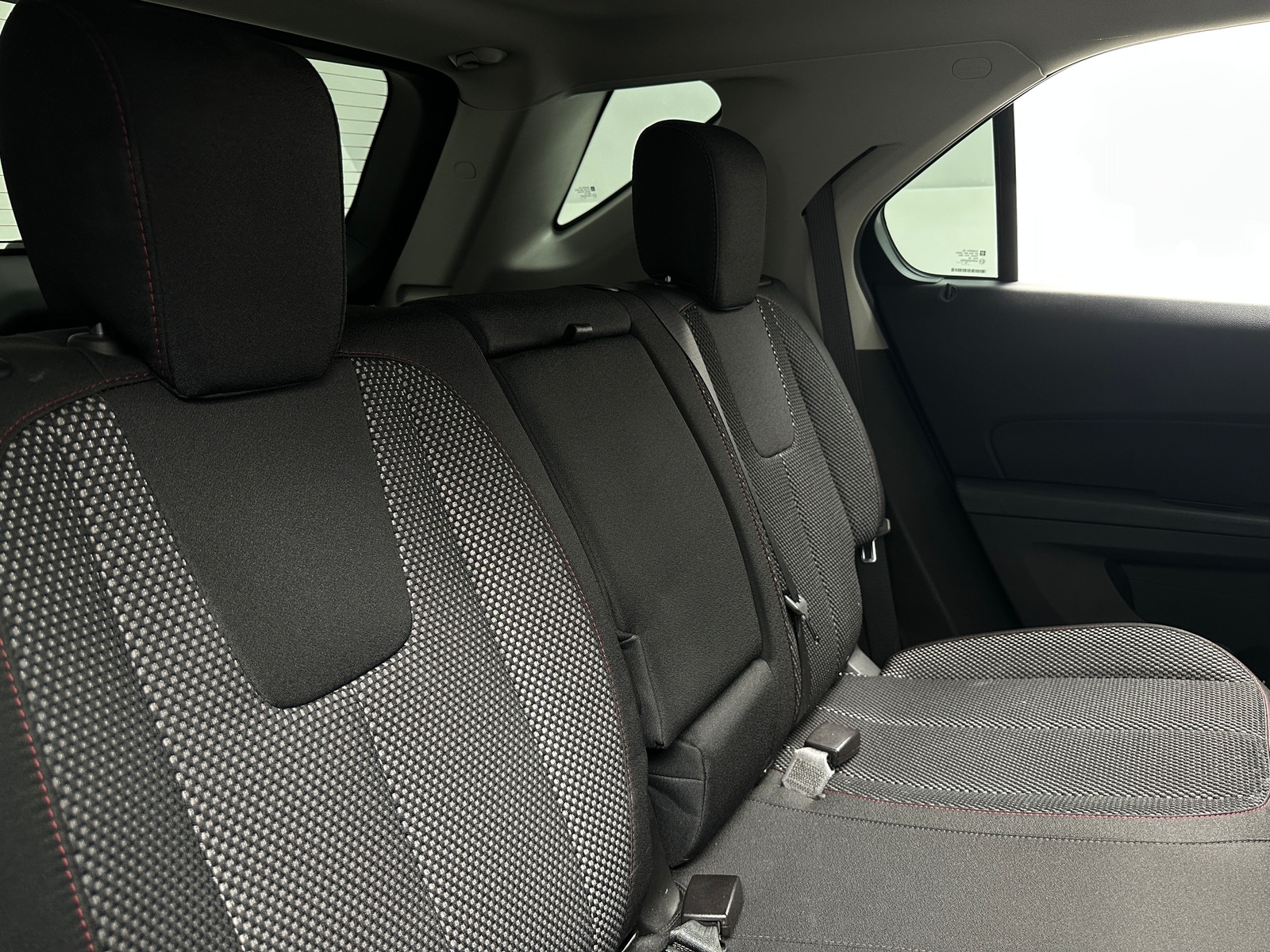Thumbnail: 2017 Chevrolet Equinox - 6