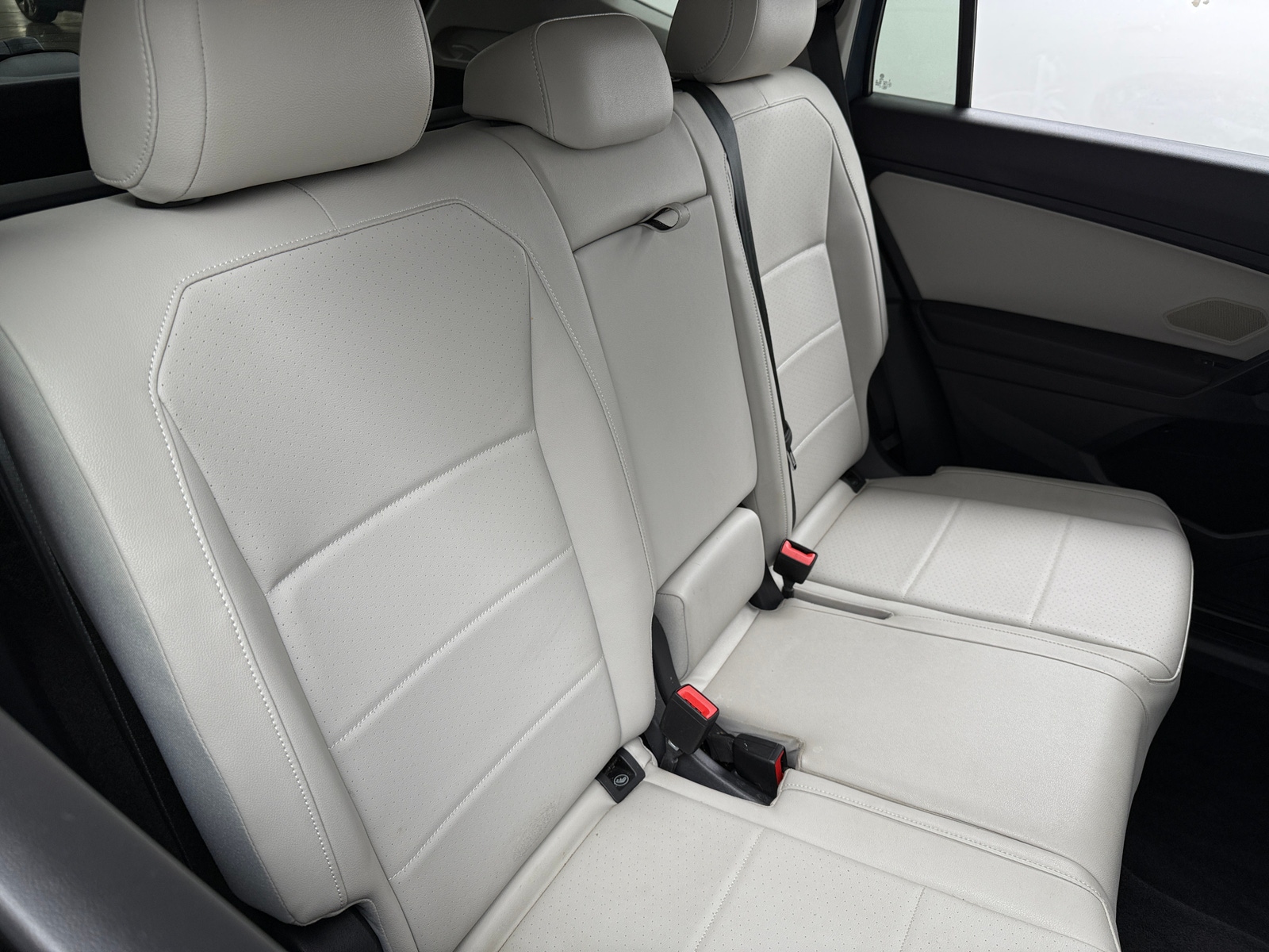 Thumbnail: 2021 Volkswagen Tiguan - 5