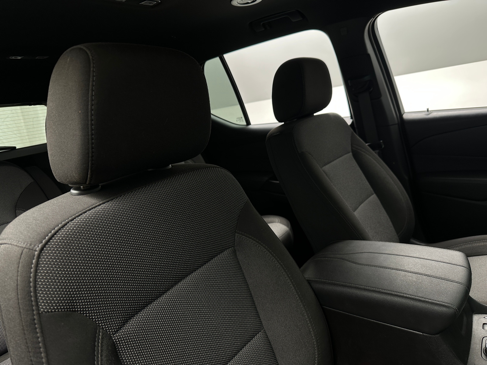 Thumbnail: 2023 Chevrolet Traverse - 2