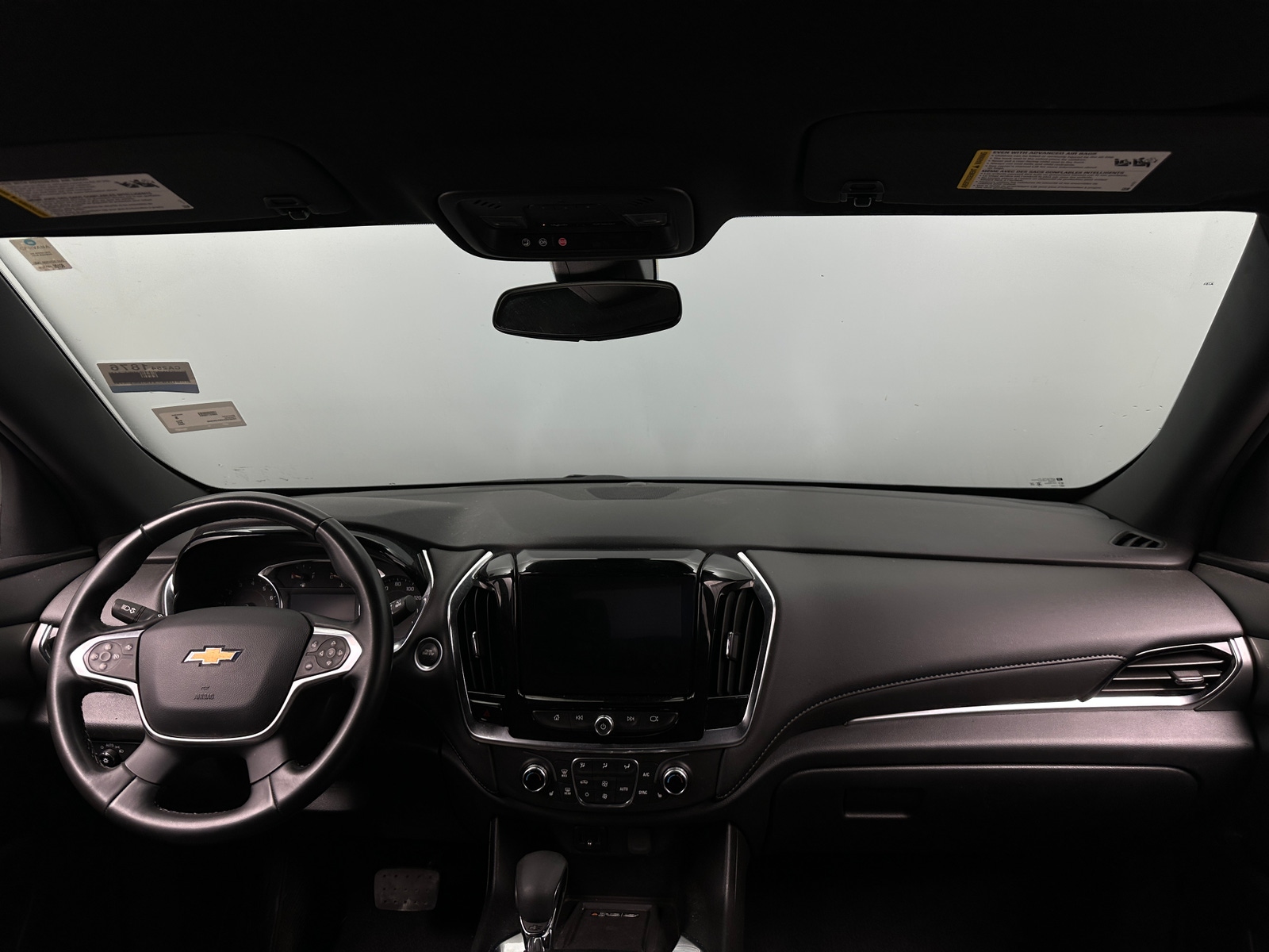 Thumbnail: 2023 Chevrolet Traverse - 3