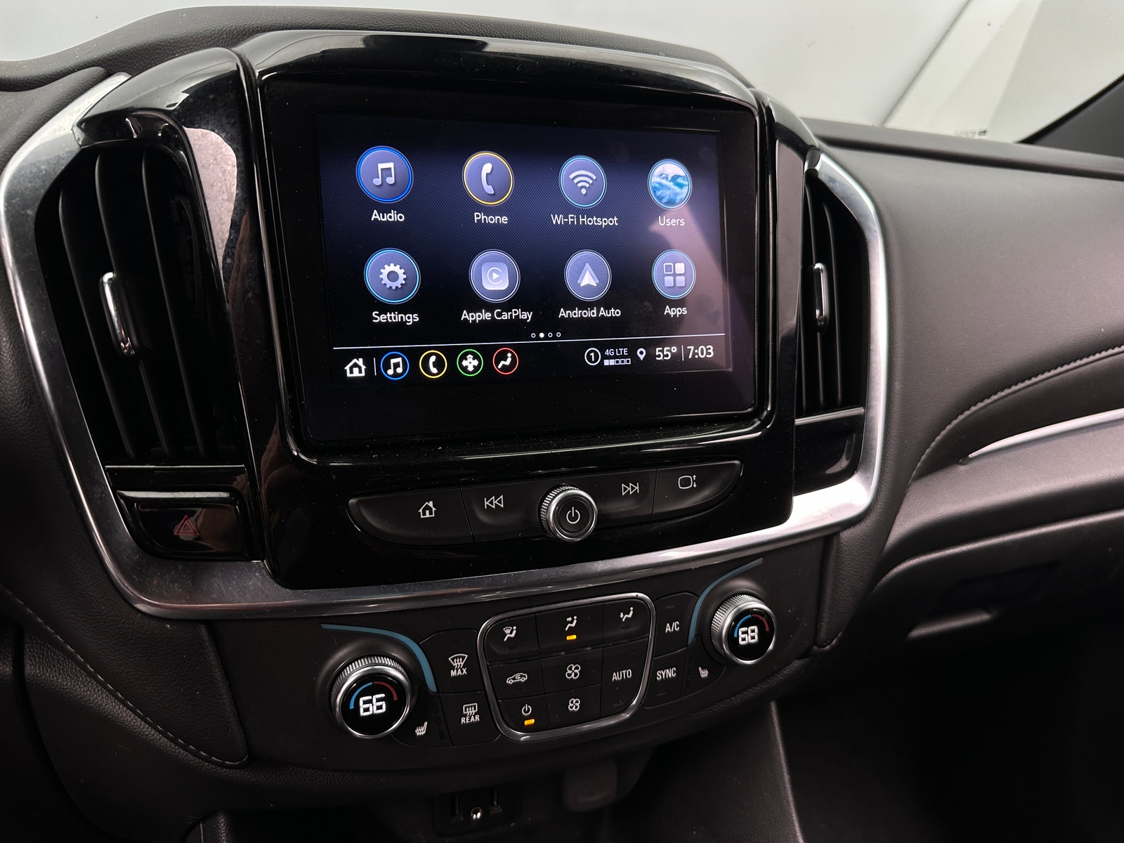 Thumbnail: 2023 Chevrolet Traverse - 4