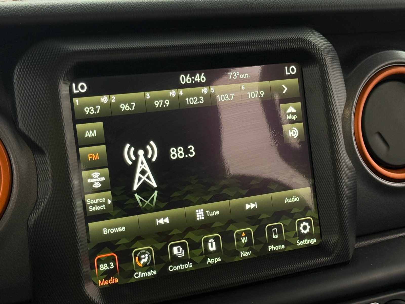 Thumbnail: 2023 Jeep Gladiator - 3