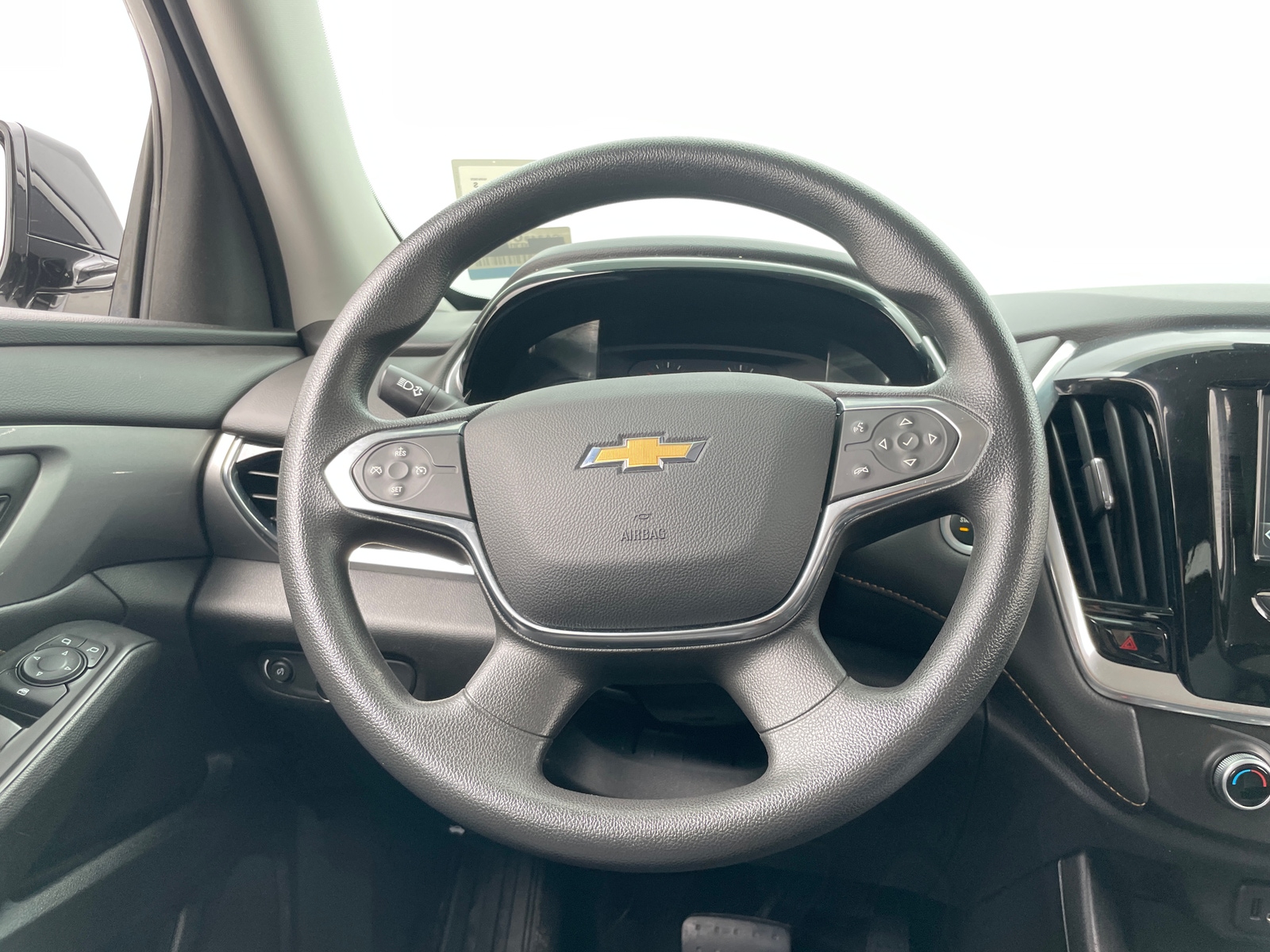 Thumbnail: 2018 Chevrolet Traverse - 5