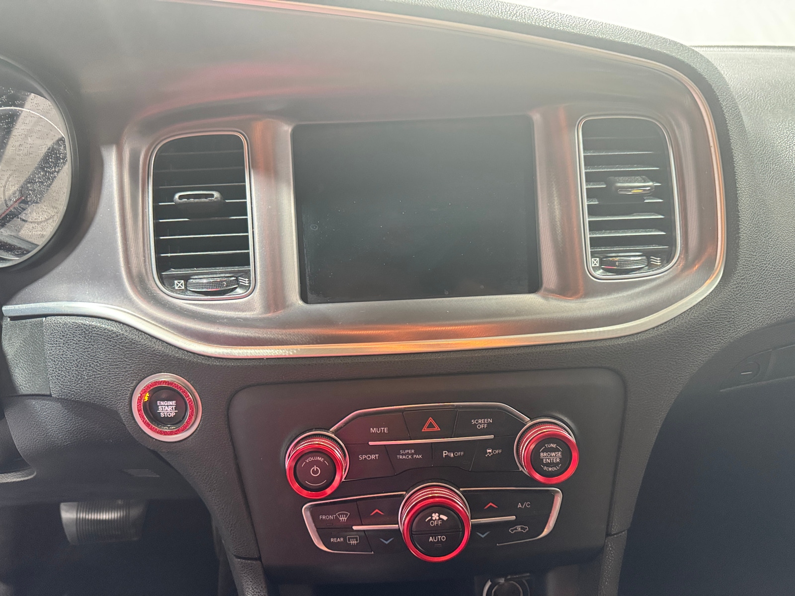 Thumbnail: 2019 Dodge Charger - 4