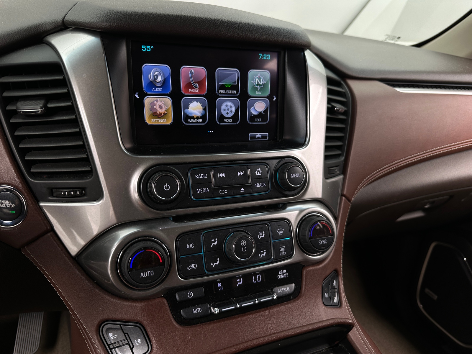Thumbnail: 2018 Chevrolet Tahoe - 3