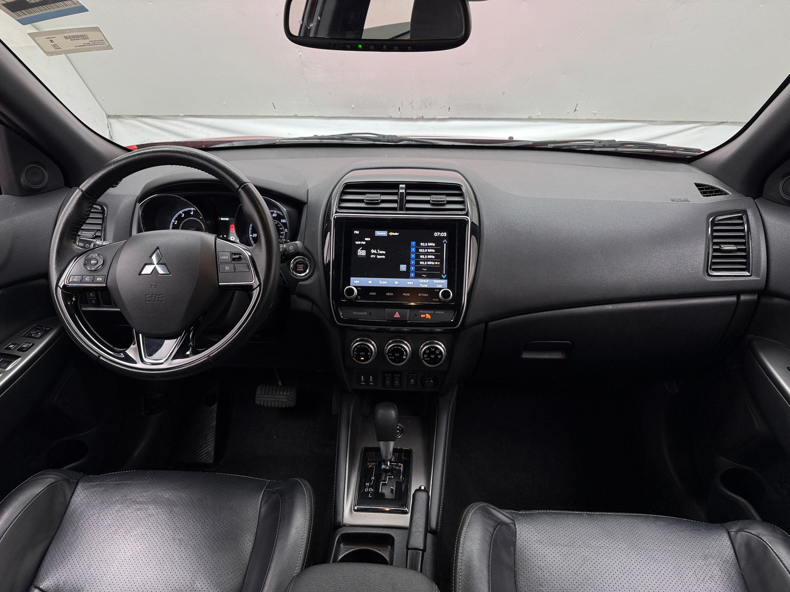 Thumbnail: 2023 Mitsubishi Outlander Sport - 2