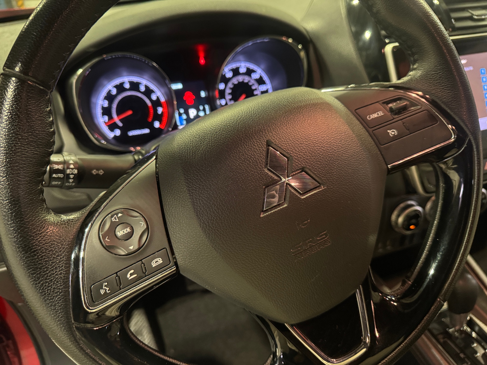 Thumbnail: 2023 Mitsubishi Outlander Sport - 4