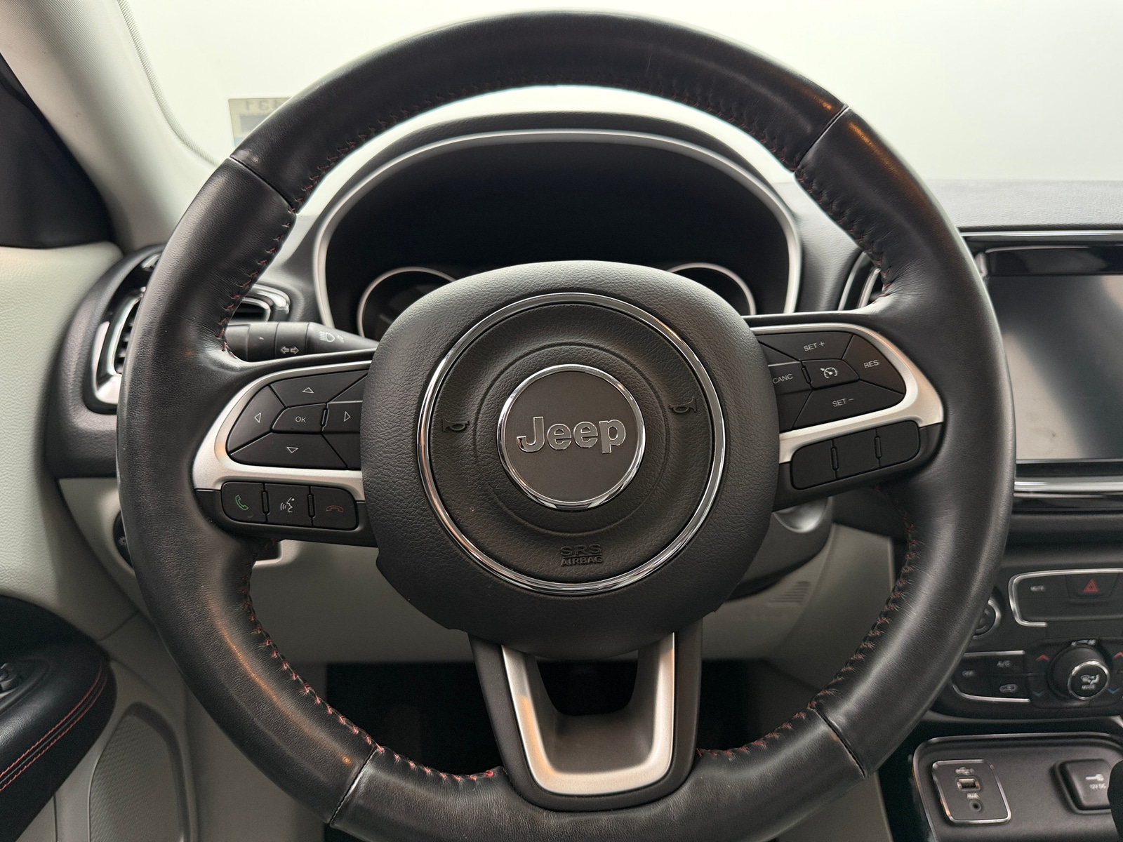 Thumbnail: 2019 Jeep Compass - 4