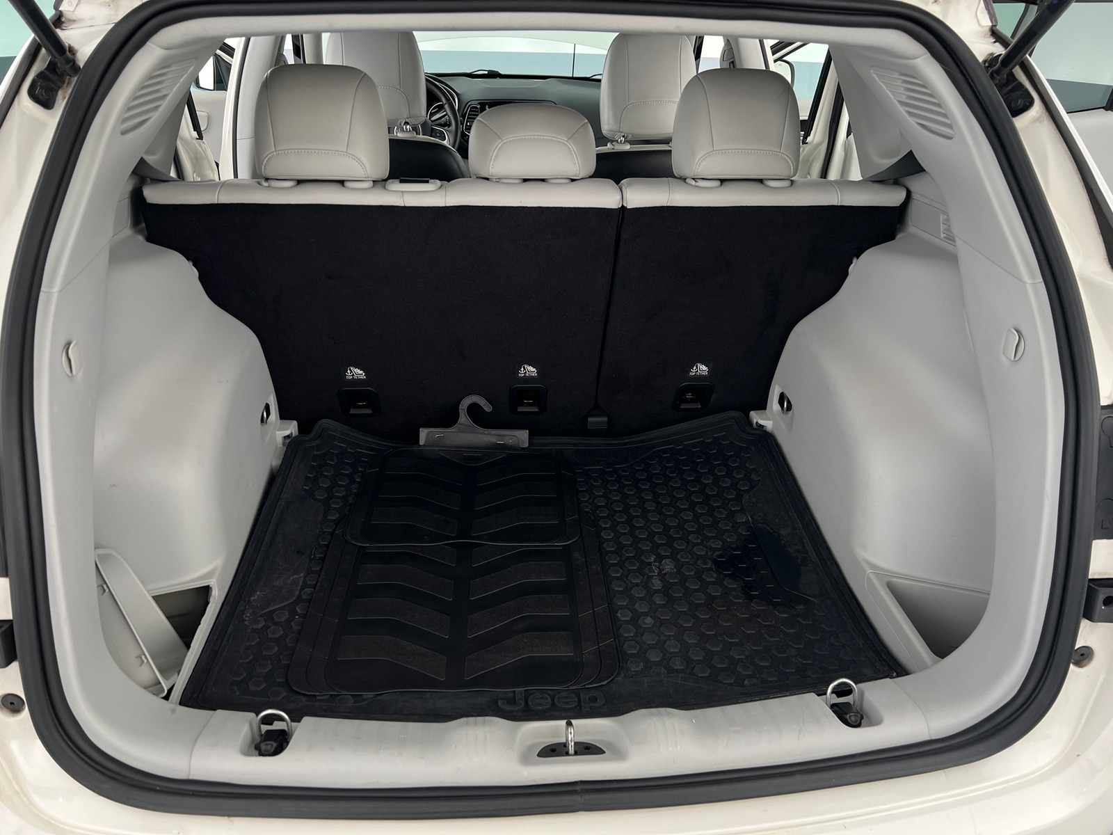 Thumbnail: 2019 Jeep Compass - 6