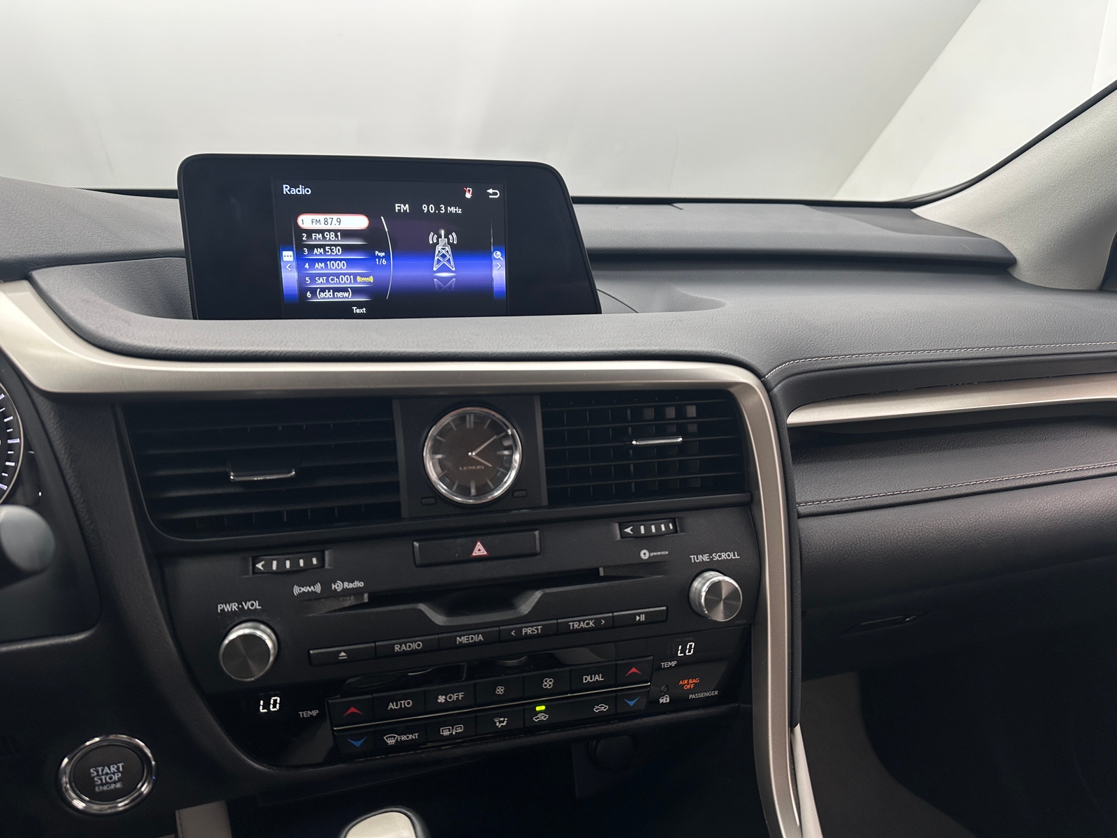 Thumbnail: 2019 Lexus RX - 4