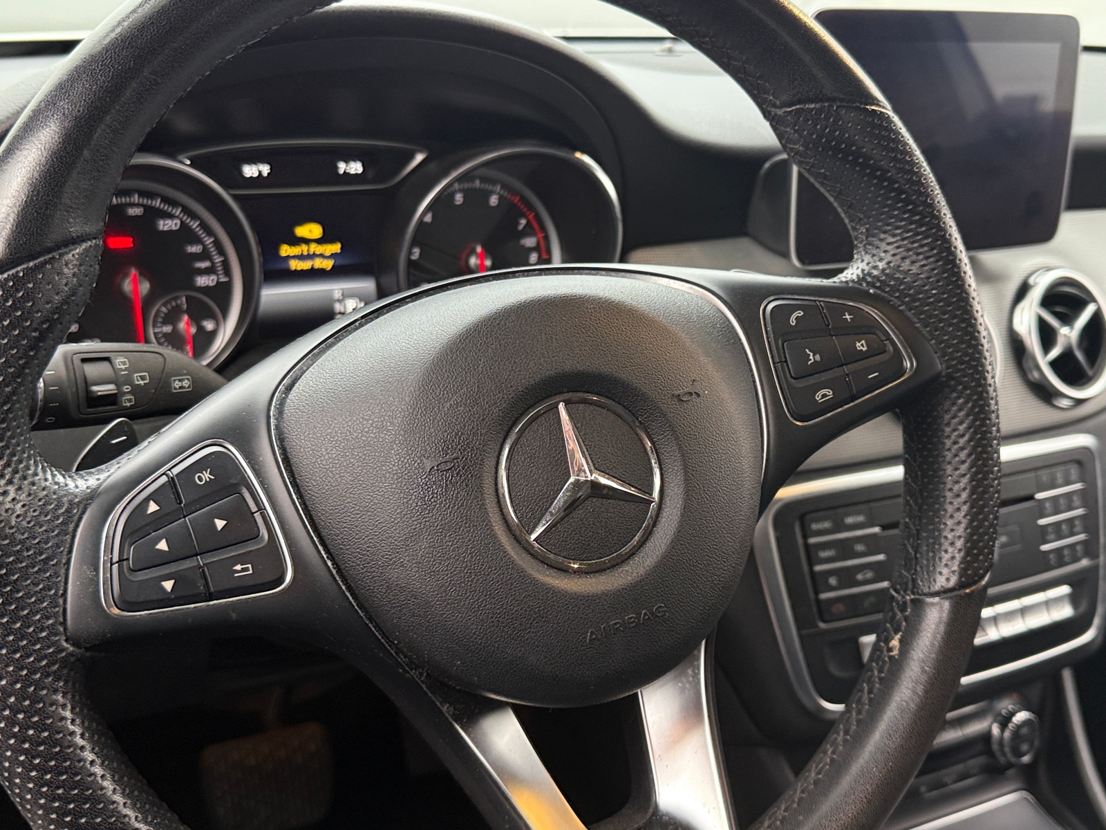 Thumbnail: 2019 Mercedes-Benz GLA - 4