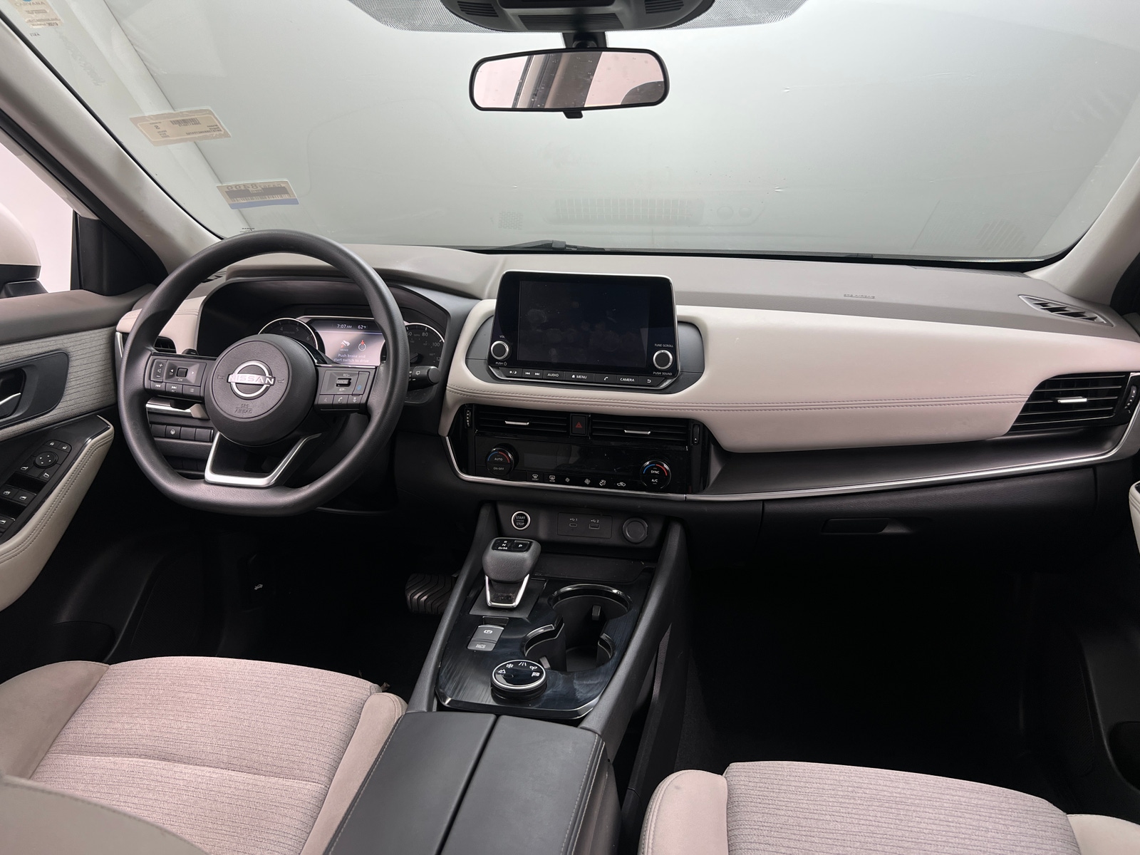 Thumbnail: 2022 Nissan Rogue - 3