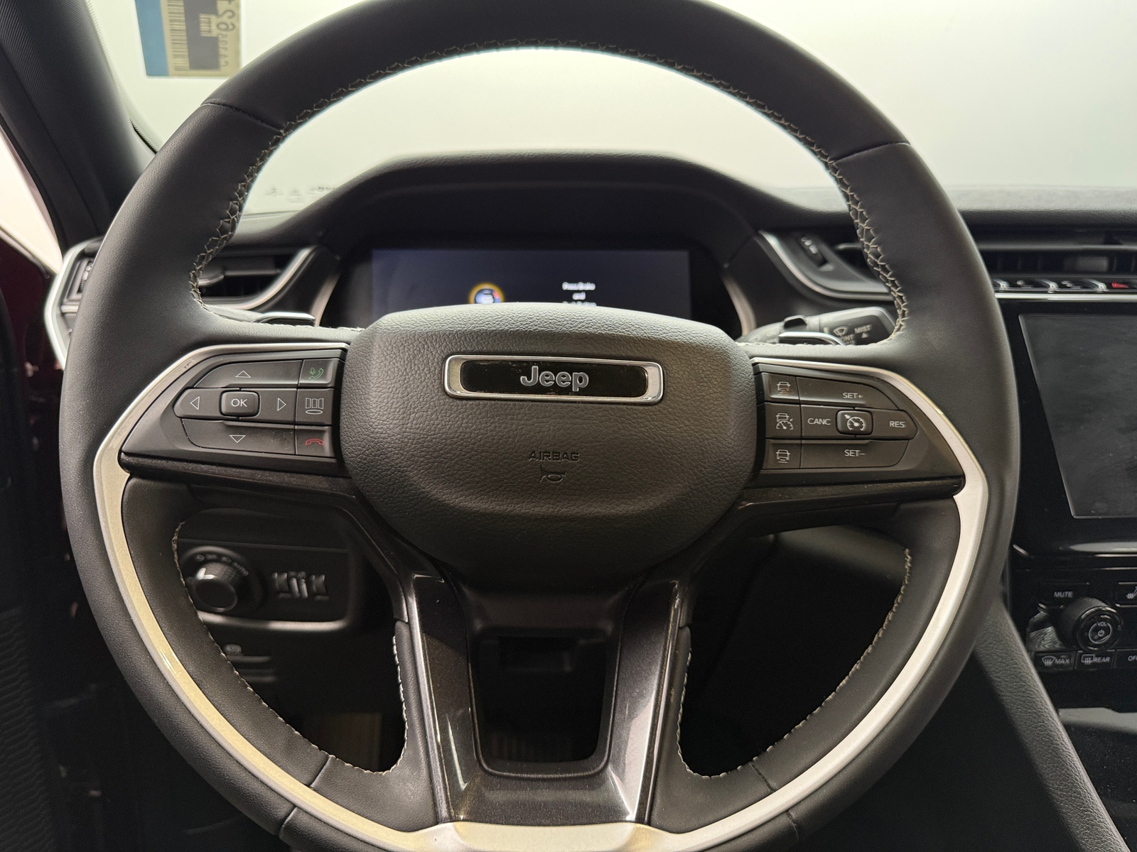 Thumbnail: 2023 Jeep Grand Cherokee - 4