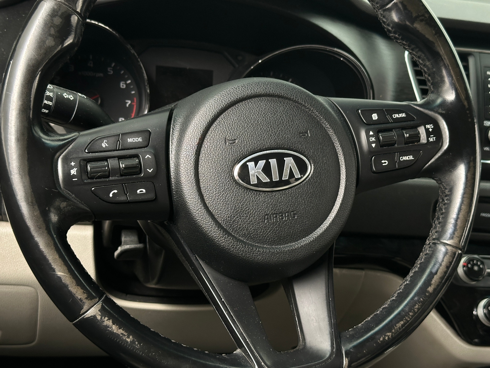 Thumbnail: 2021 Kia Sedona - 4