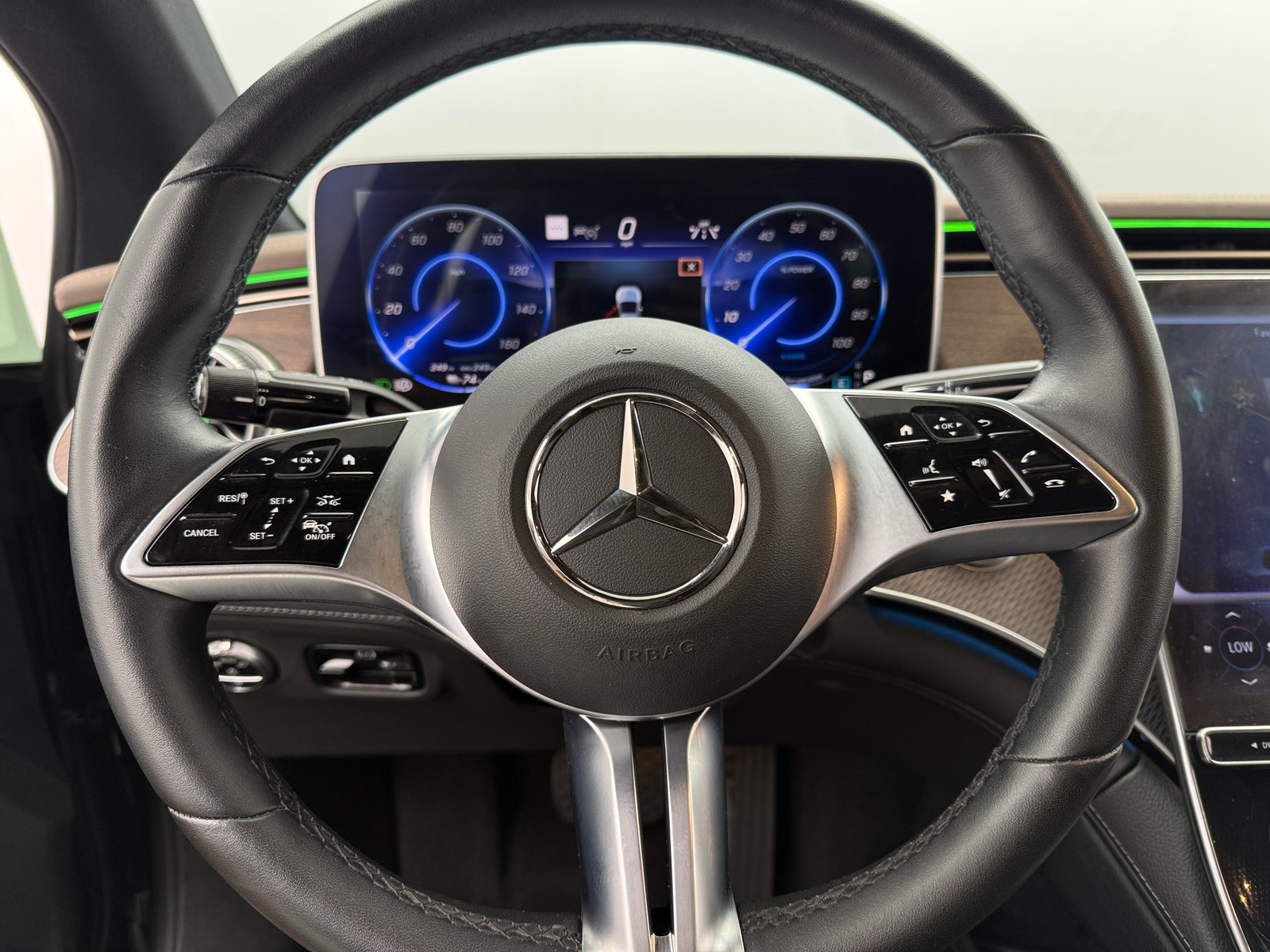 Thumbnail: 2023 Mercedes-Benz EQE - 4