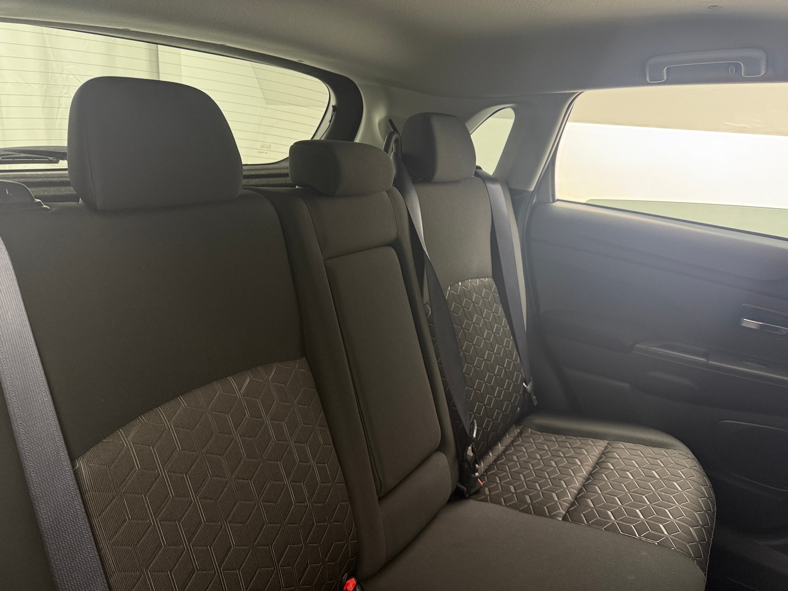Thumbnail: 2024 Mitsubishi Outlander Sport - 6