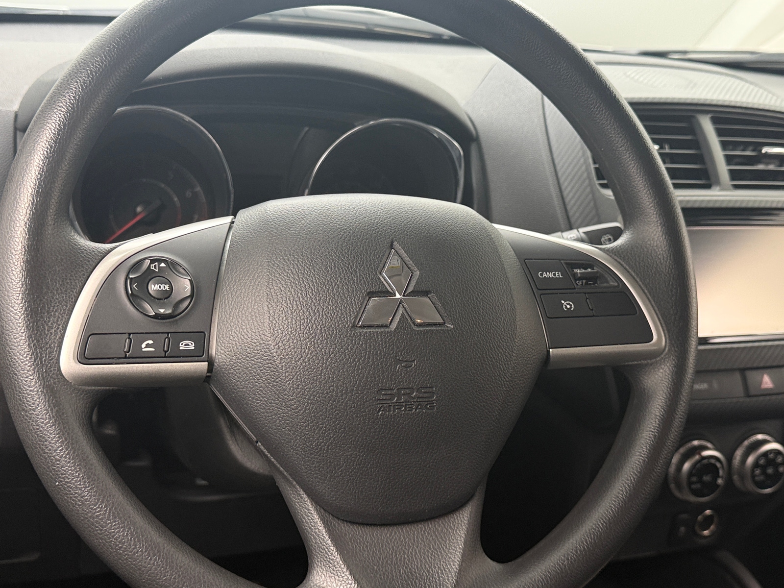 Thumbnail: 2024 Mitsubishi Outlander Sport - 5