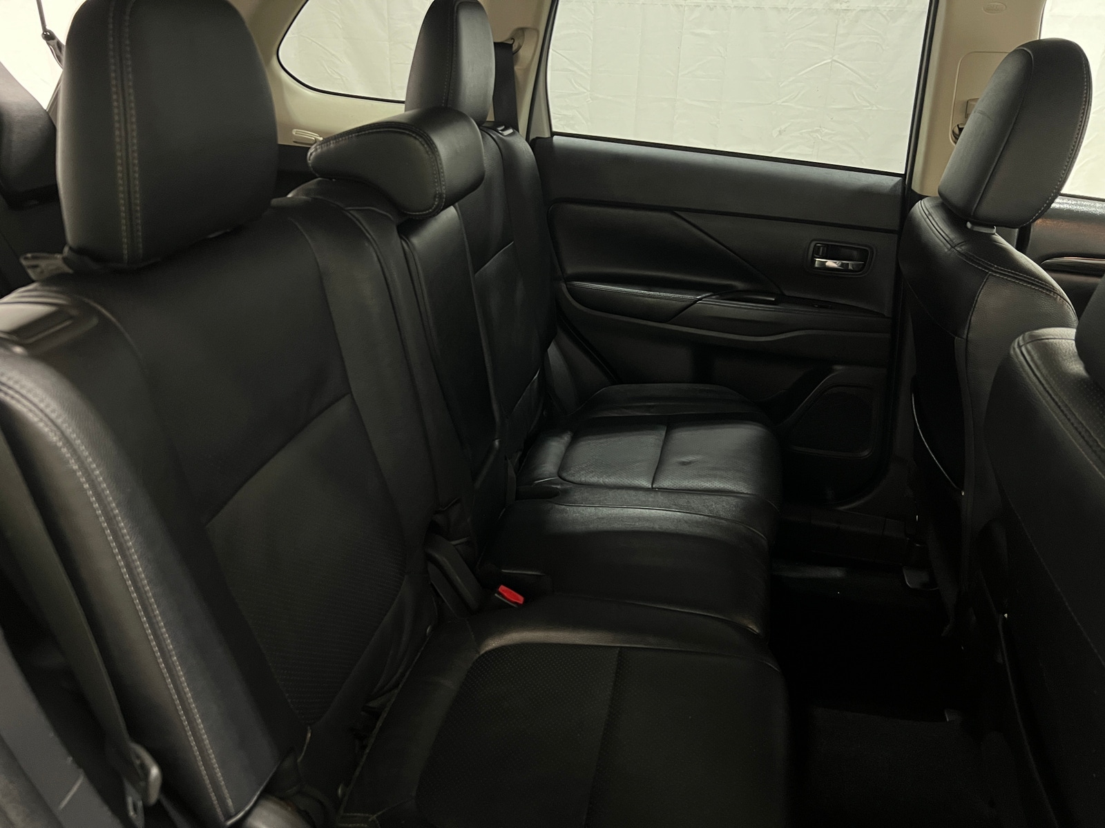 Thumbnail: 2017 Mitsubishi Outlander - 5