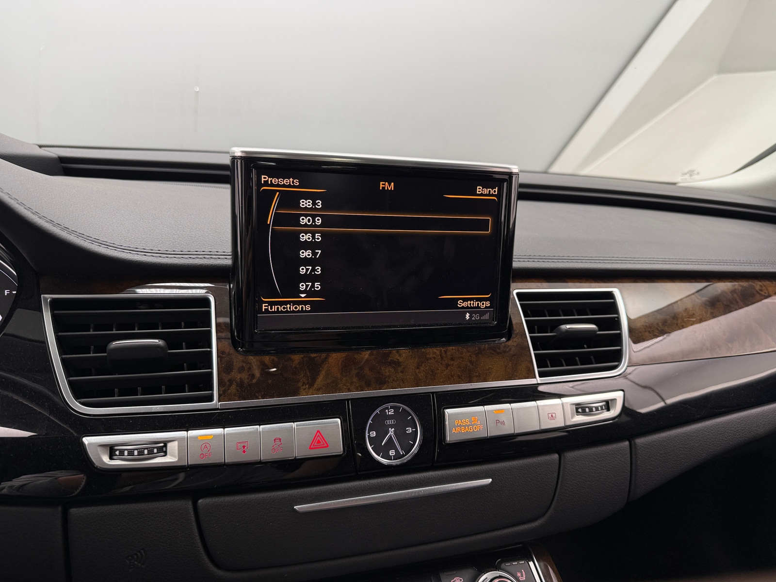 Thumbnail: 2017 Audi A8 - 3