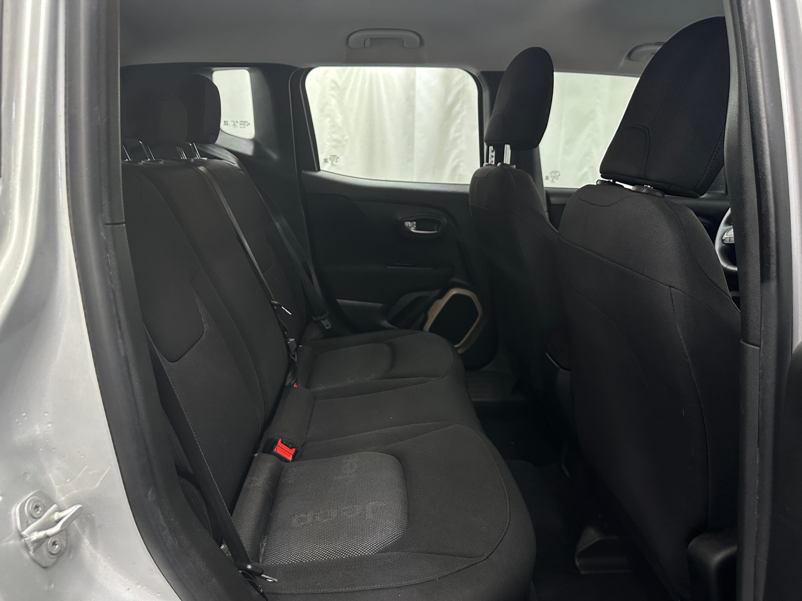 Thumbnail: 2016 Jeep Renegade - 6