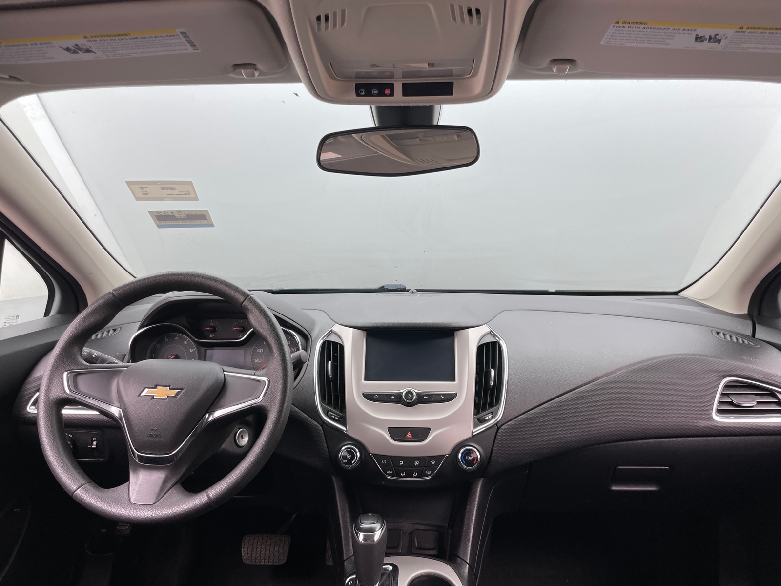 Thumbnail: 2017 Chevrolet Cruze - 3