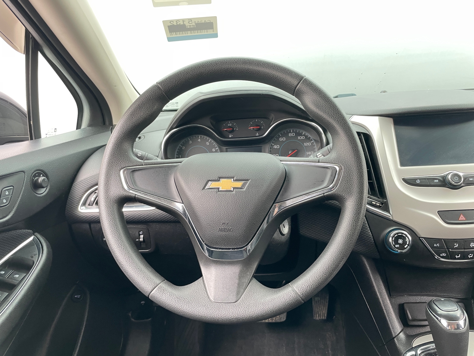 Thumbnail: 2017 Chevrolet Cruze - 5