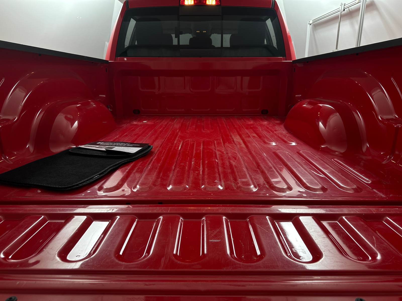 Thumbnail: 2020 RAM 1500 Classic - 7