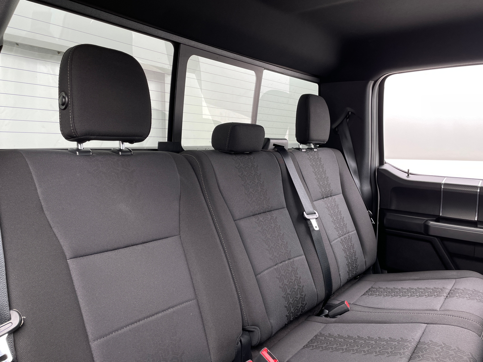 Thumbnail: 2018 Ford Econoline - 6