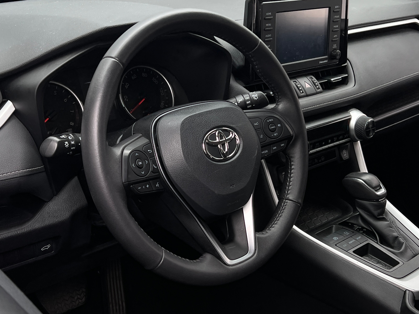 Thumbnail: 2022 Toyota RAV4 - 4
