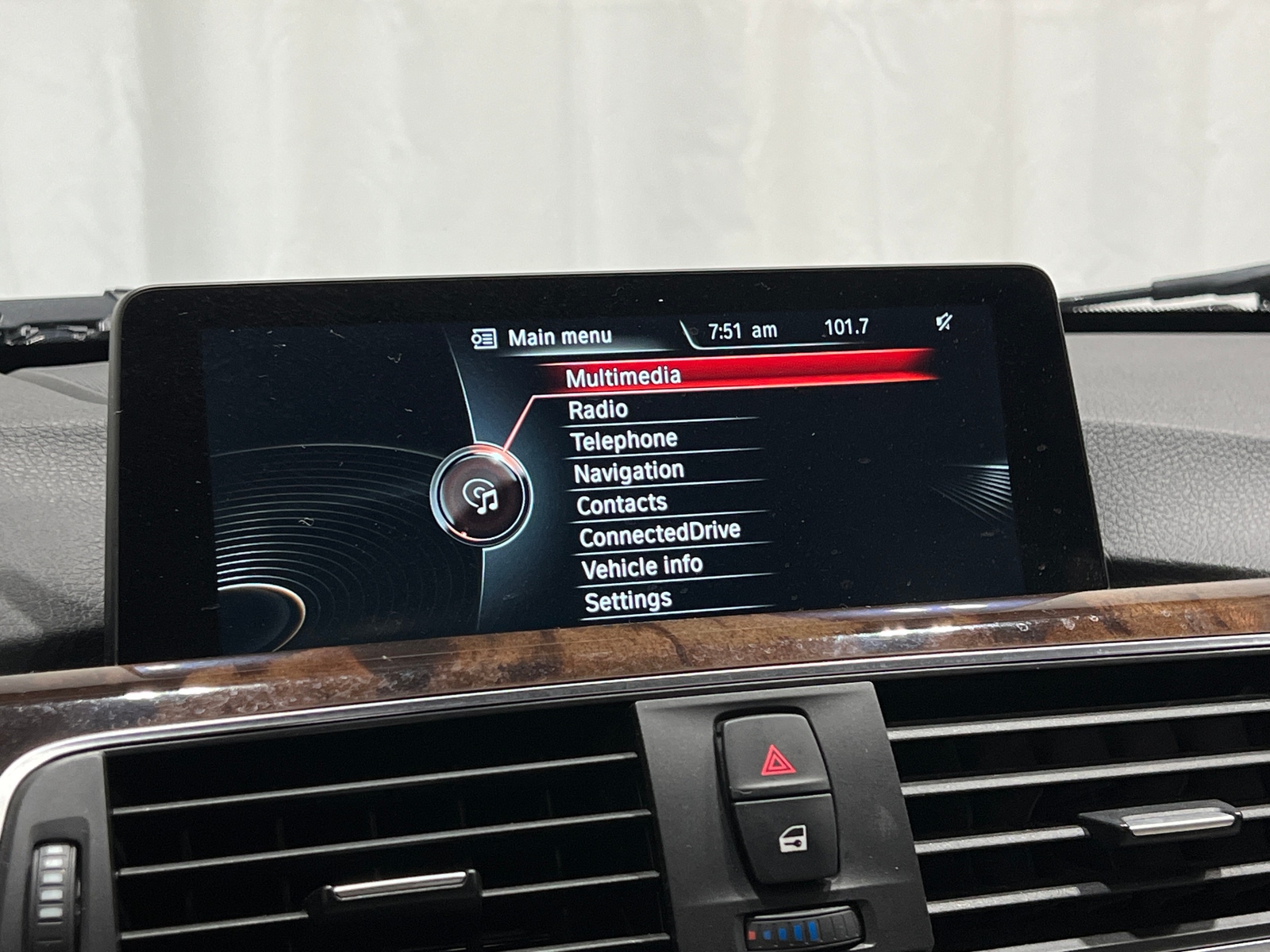 Thumbnail: 2016 BMW 3 Series - 3