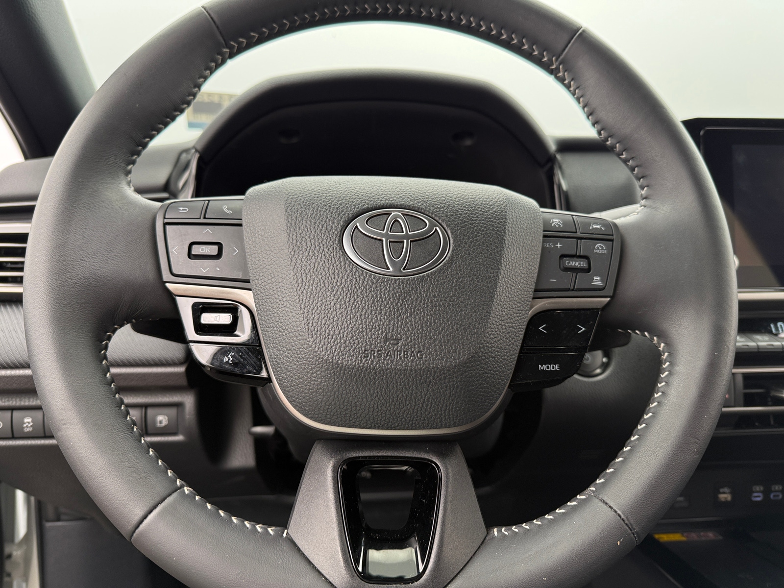 Thumbnail: 2025 Toyota Camry - 4