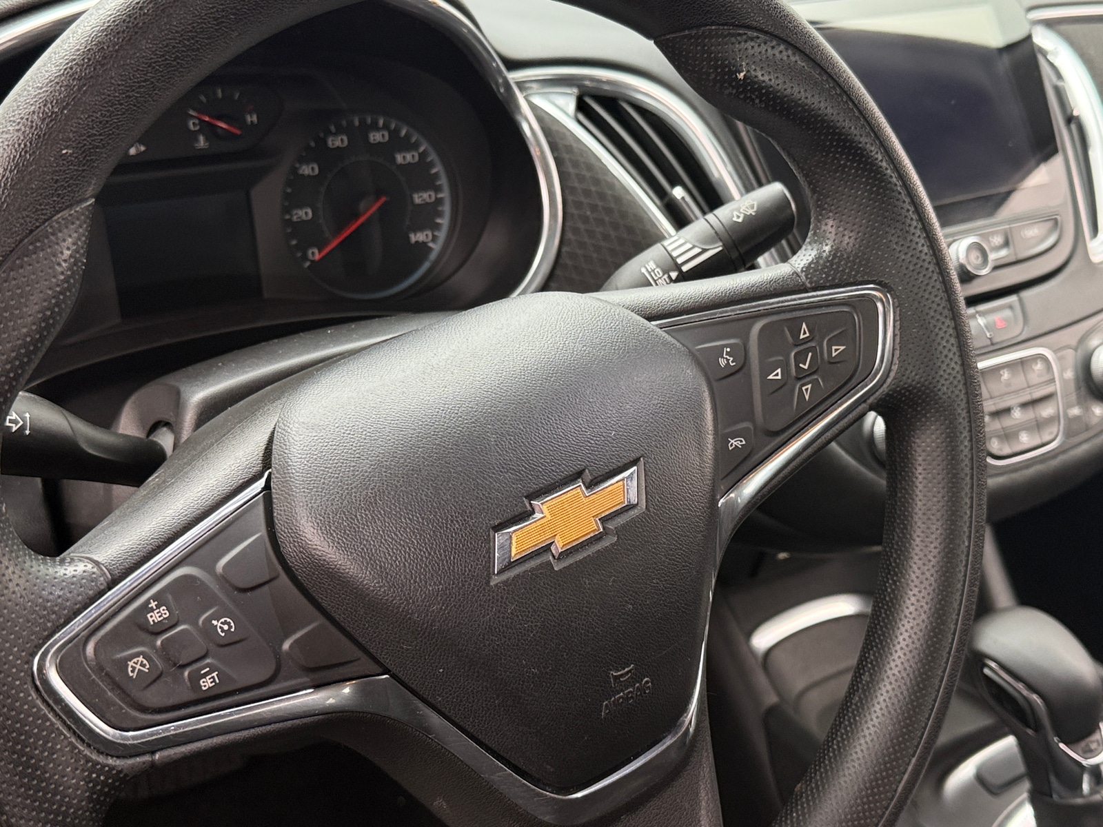 Thumbnail: 2021 Chevrolet Malibu - 5