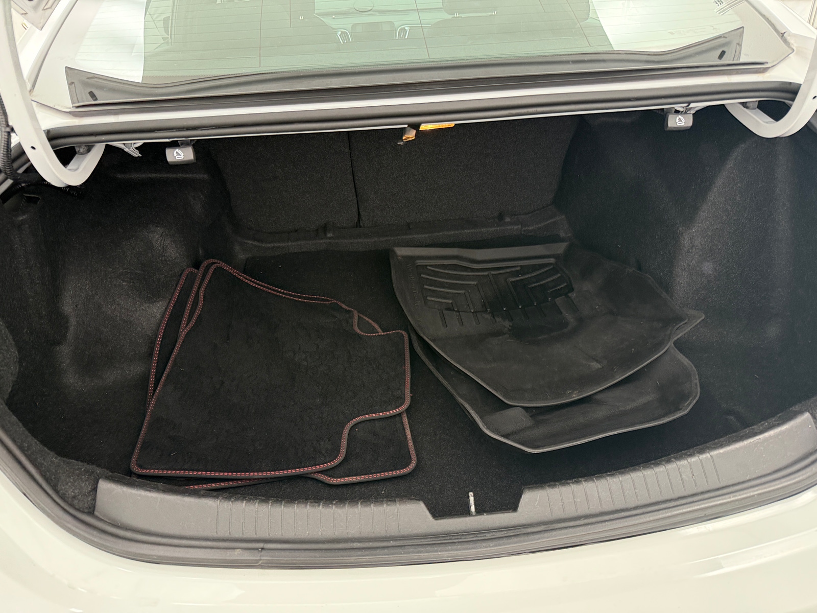 Thumbnail: 2021 Chevrolet Malibu - 7