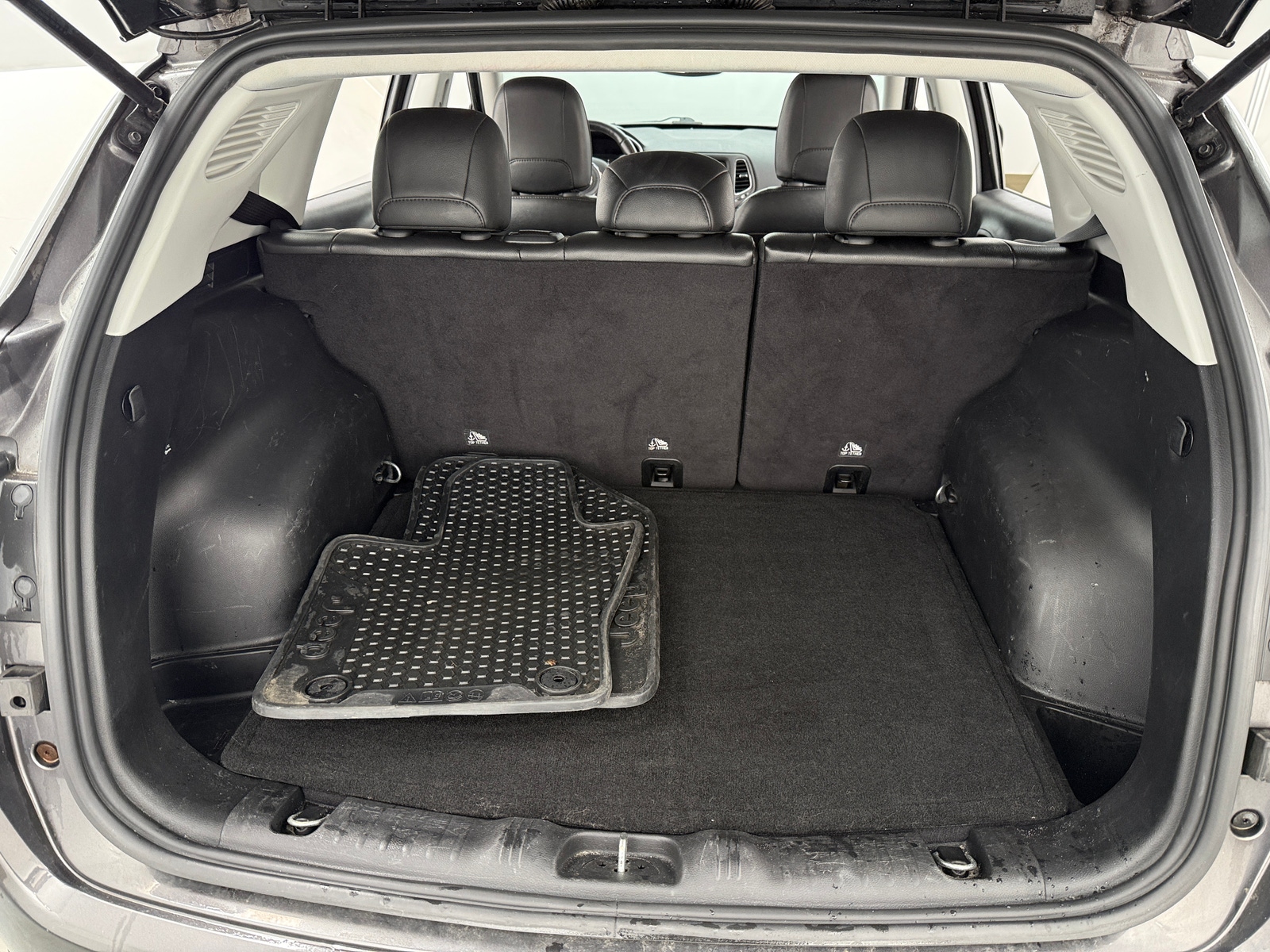 Thumbnail: 2018 Jeep Compass - 7