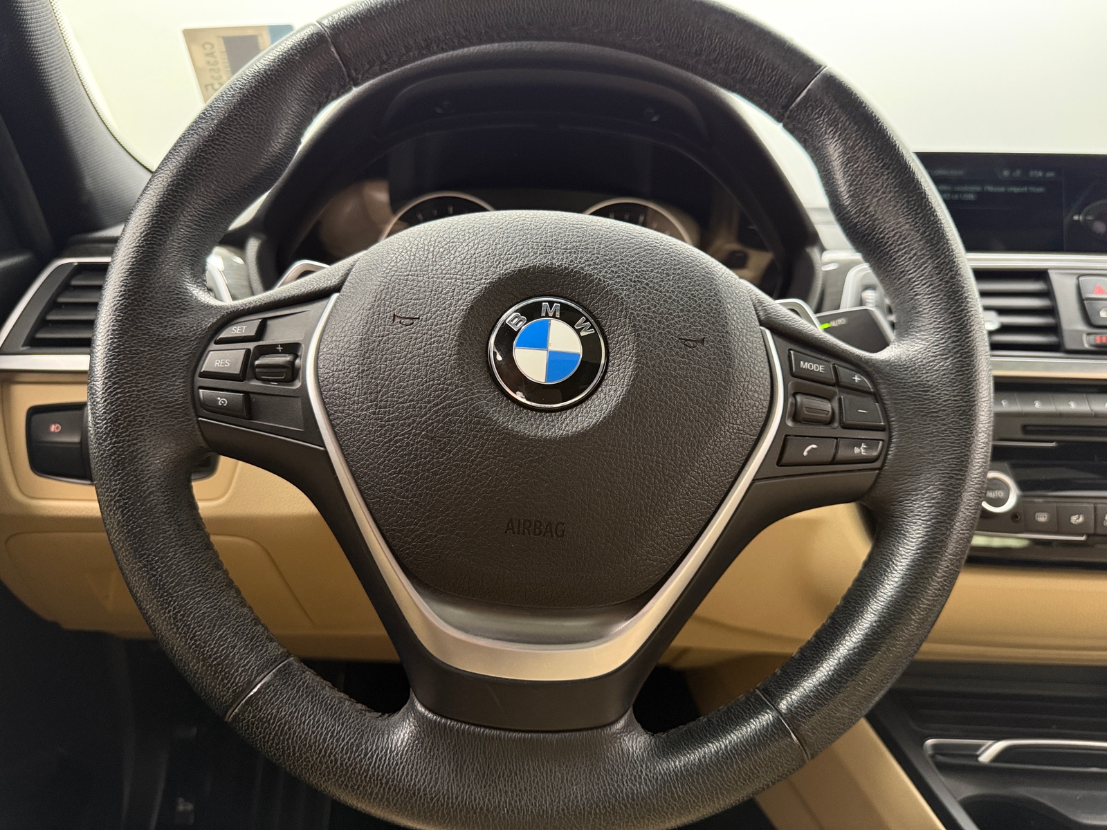 Thumbnail: 2018 BMW 3 Series - 4