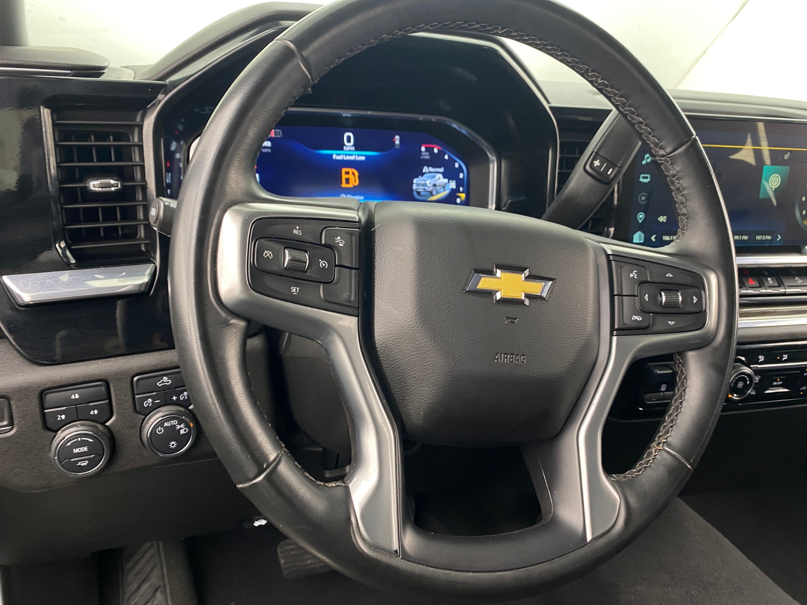 Thumbnail: 2024 Chevrolet Silverado 2500 - 5